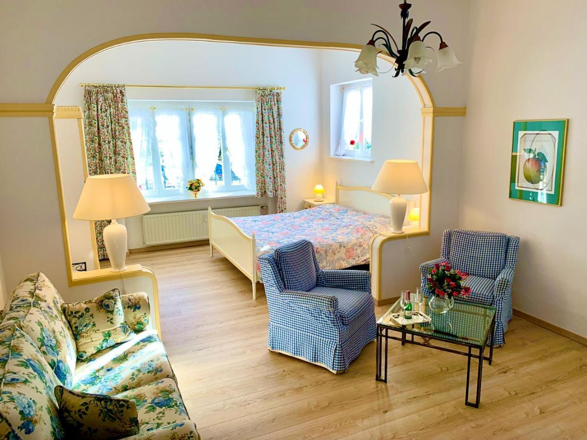 Landhaus Saaleck Наумбург Экстерьер фото